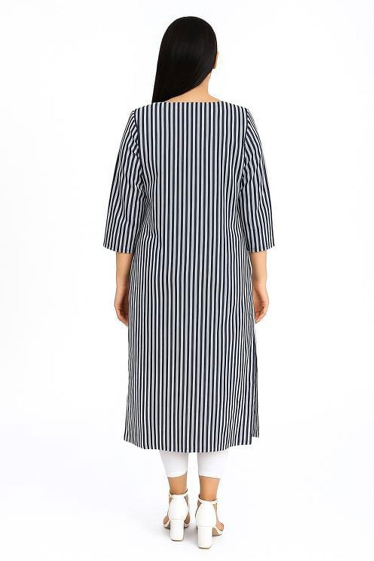 Silakaari Irsa Black-White Lining Rayon Gota Patti Long Kurti