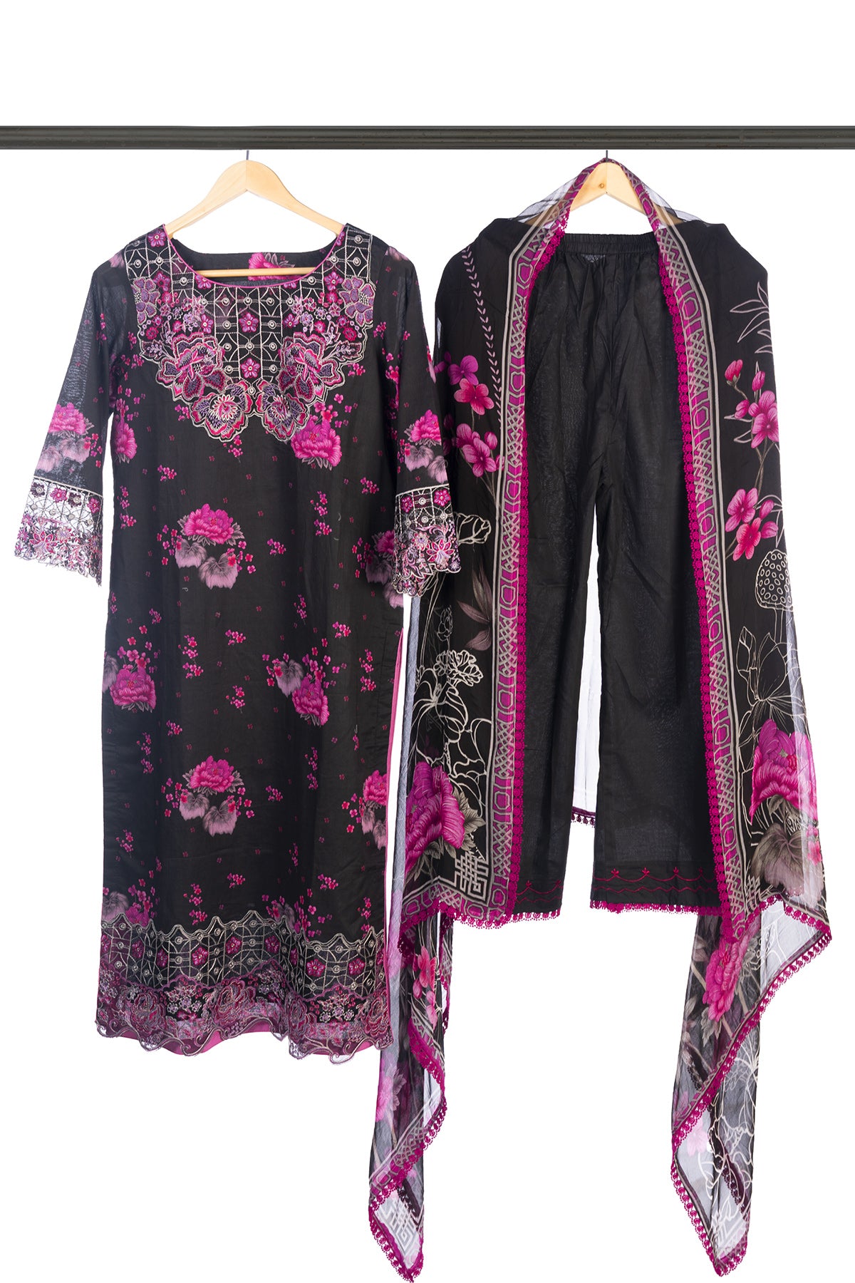 Silakaari Mahenoor Black-Pink Heavy Organza Patch Lacy PartyWear Pakistani Ready-Made Dress