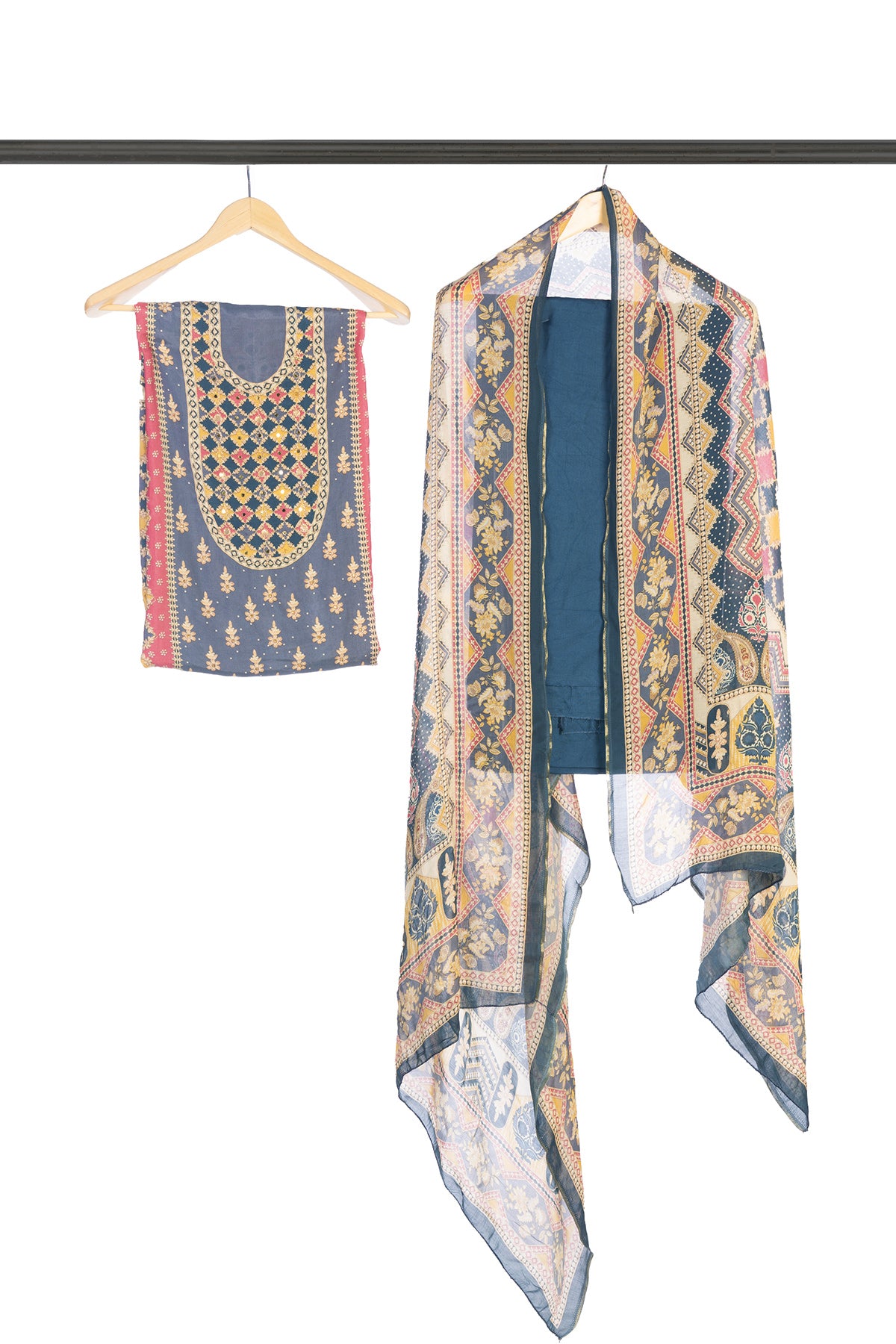 Silakaari Muntazir Pure Muslin Printed Gota patti Unstitched Pakistani Suits